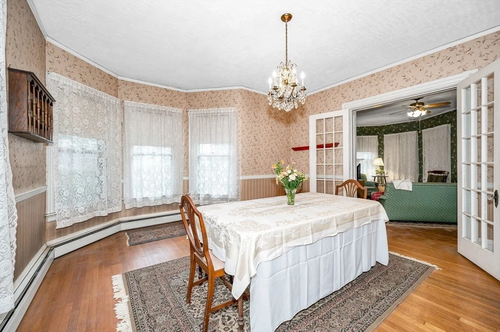 Photo of 82 Lincoln Ave