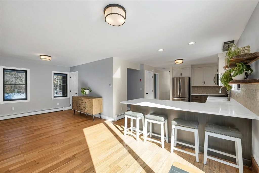 Photo of 371 Rice Road
