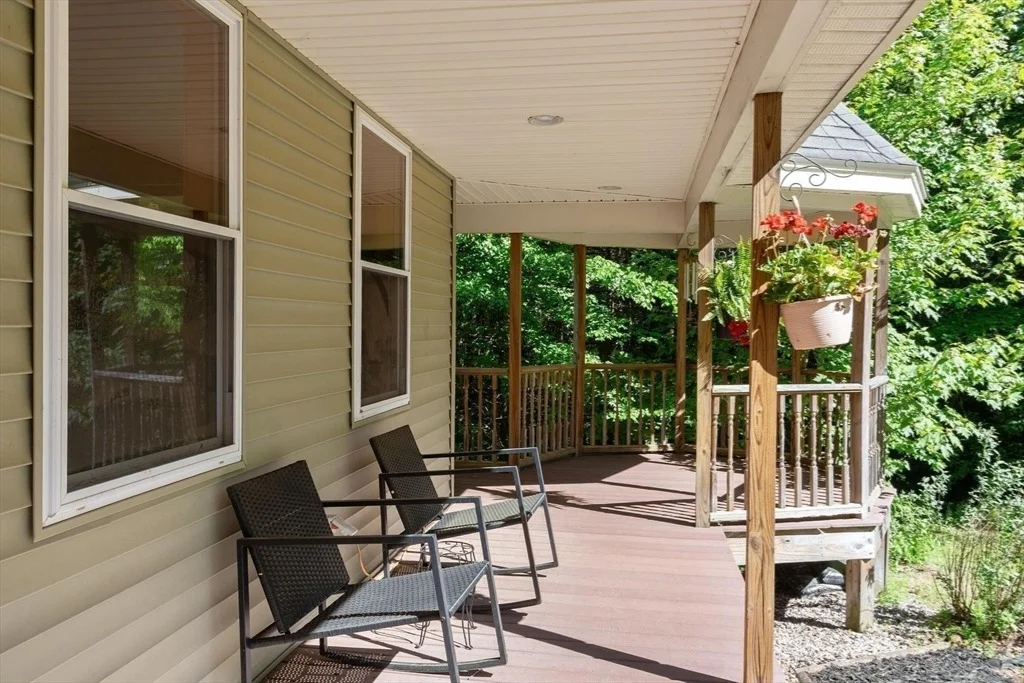 Photo of 1132 Doe Valley Rd