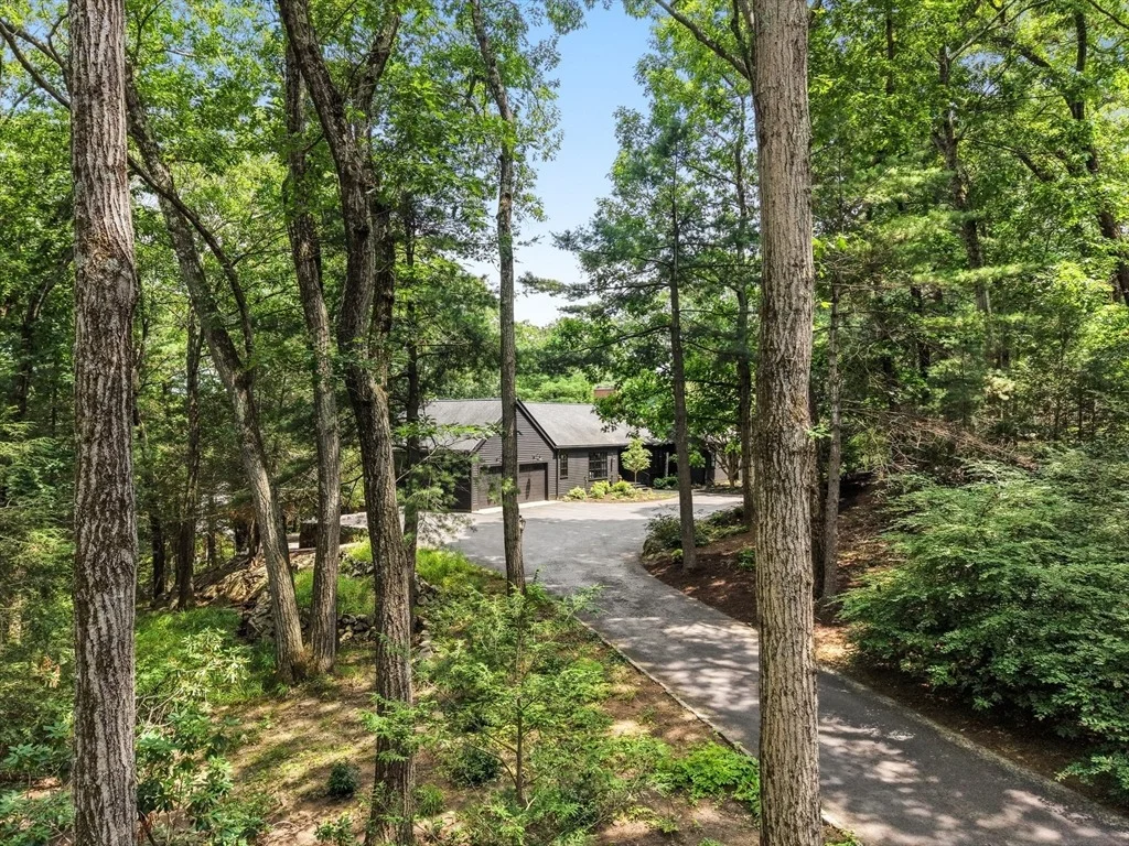 Photo of 34 Hilltop Rd