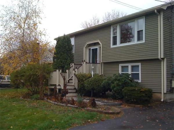 Photo of 7 Glen Ave