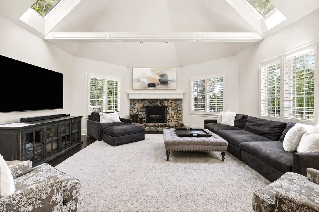 Photo of 7 Pegan Ln