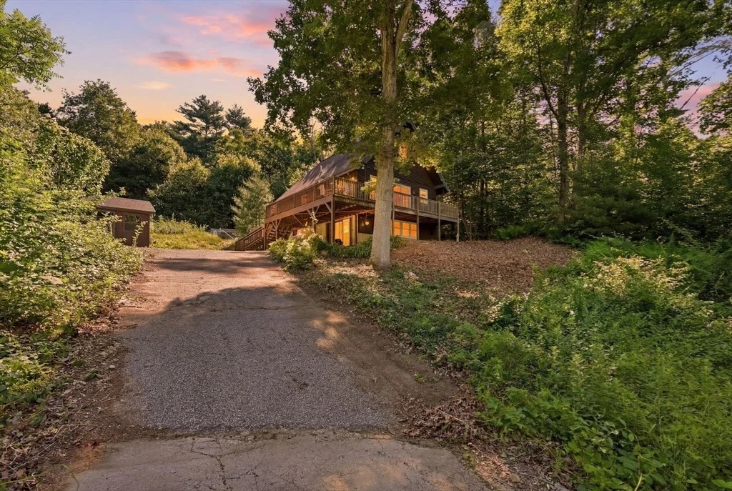 Photo of 93 Beaver Lake Rd