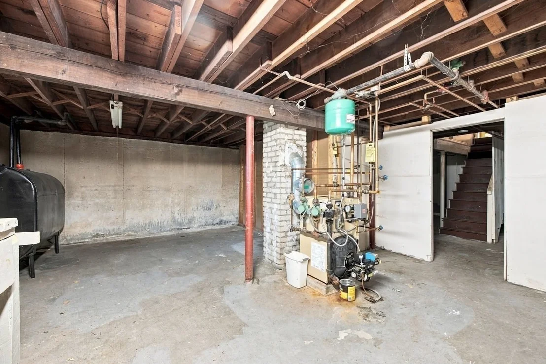 Photo of 8 Charlesgate Road