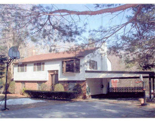 Photo of 34 Whiting Rd