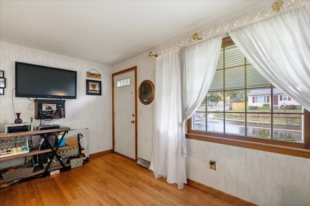 Photo of 235 Pasco Rd