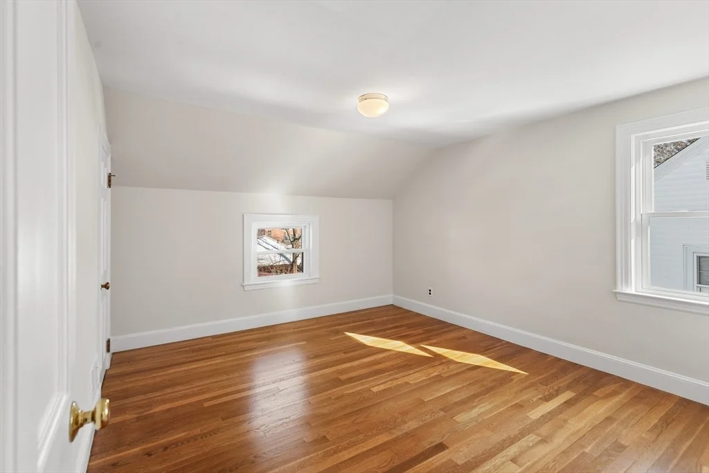 Photo of 115 Gloucester St