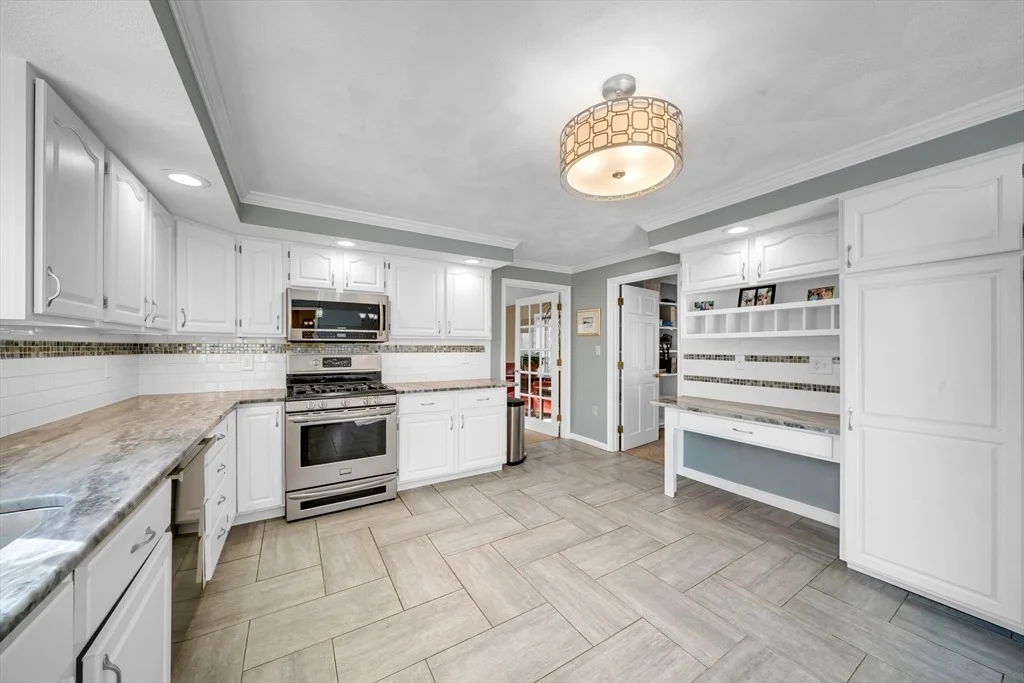 Photo of 315 Candlestick Rd