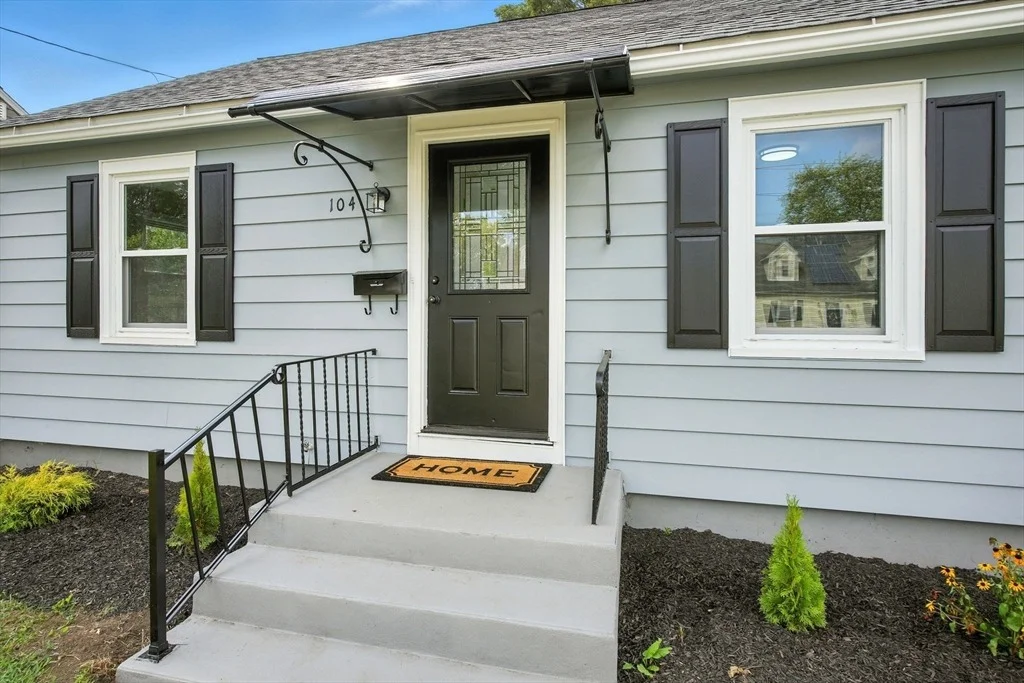 Photo of 104 Grandview St