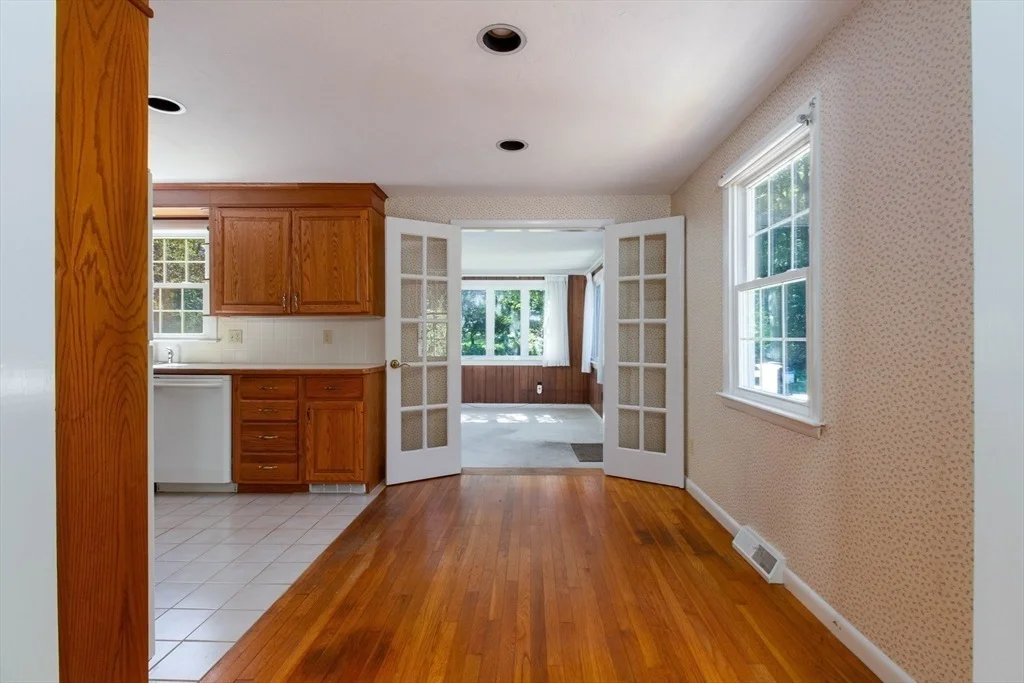 Photo of 75 Ridge Road