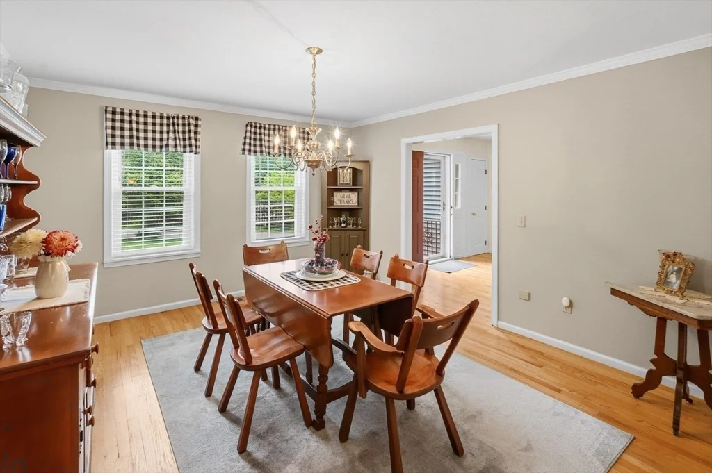 Photo of 23 Brooks Xing