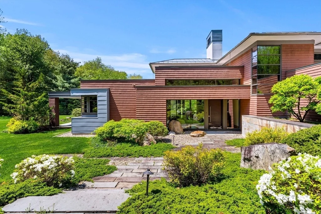 Photo of 5 Redwood Cir