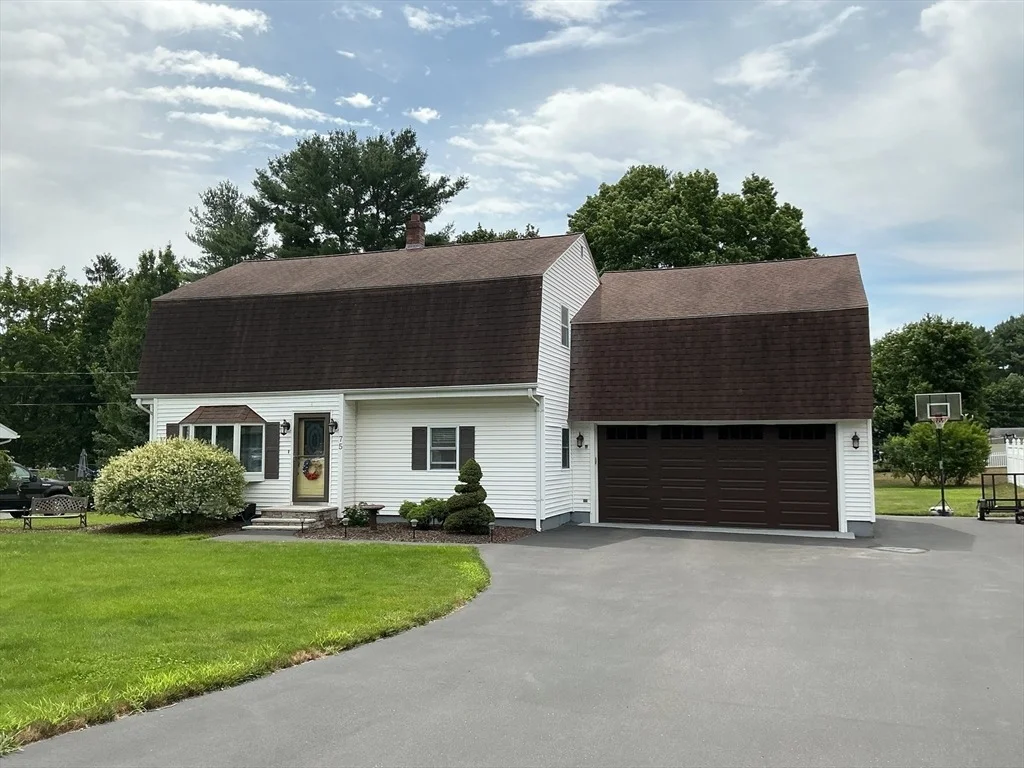 Photo of 75 White Street