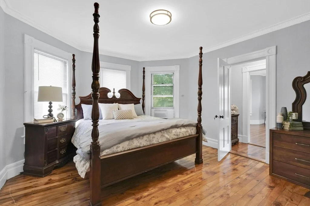 Photo of 288 Saint James Ave