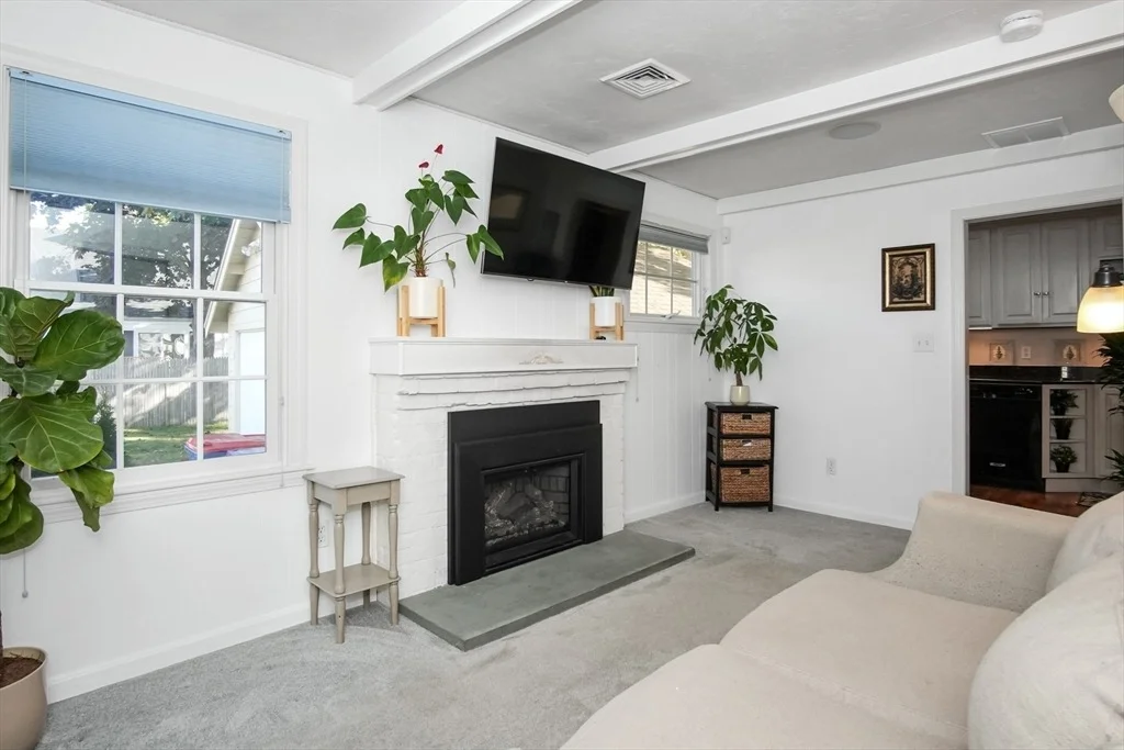 Photo of 77 Circuit Ave