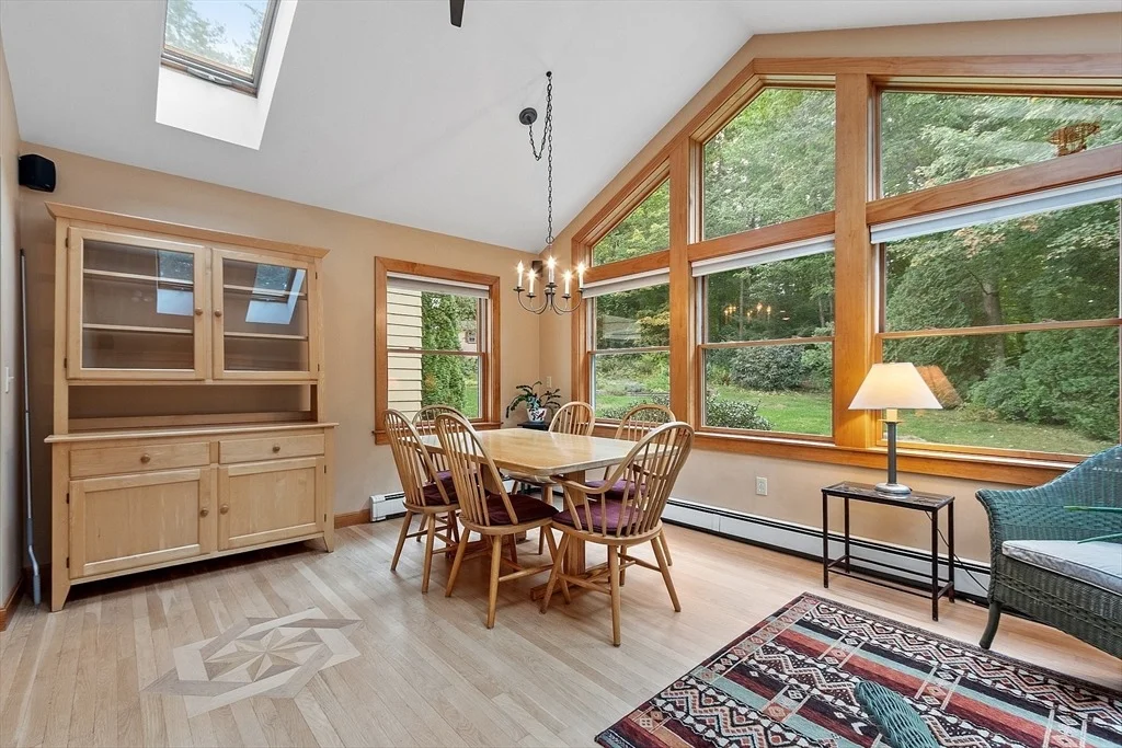 Photo of 20 Woodside Dr