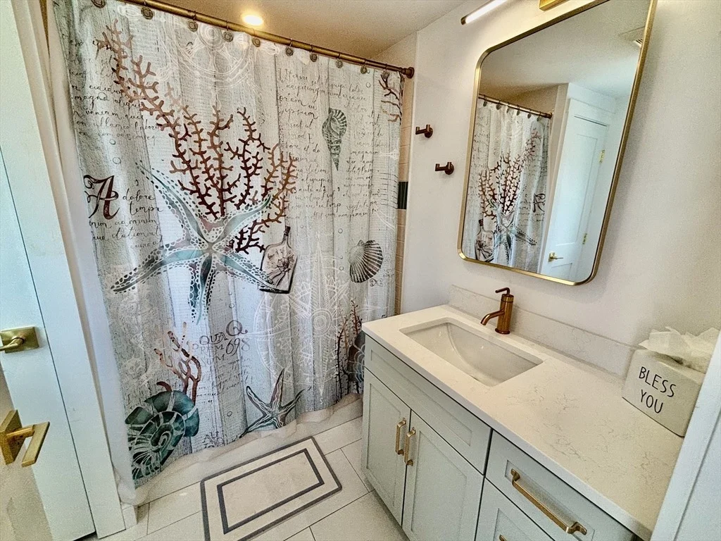 Photo of 49 Freeman Ave