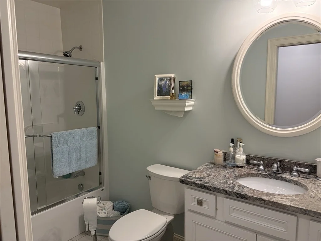 Photo of 71 West Spring St.