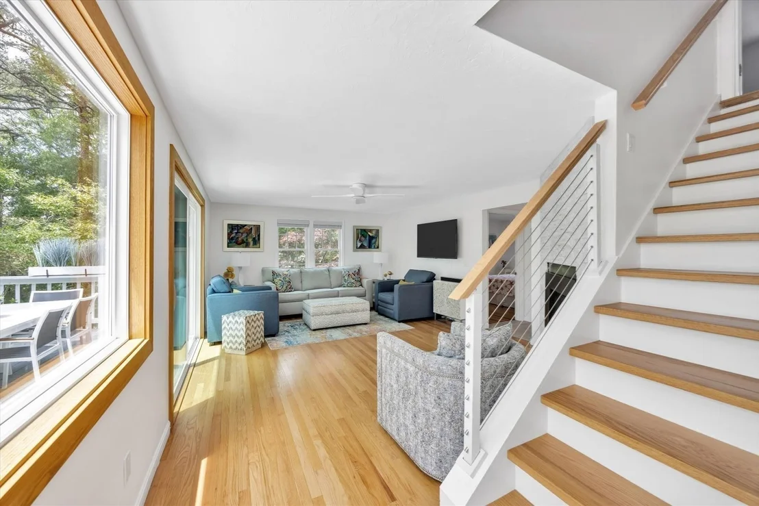 Photo of 11 Santuit Pond Rd