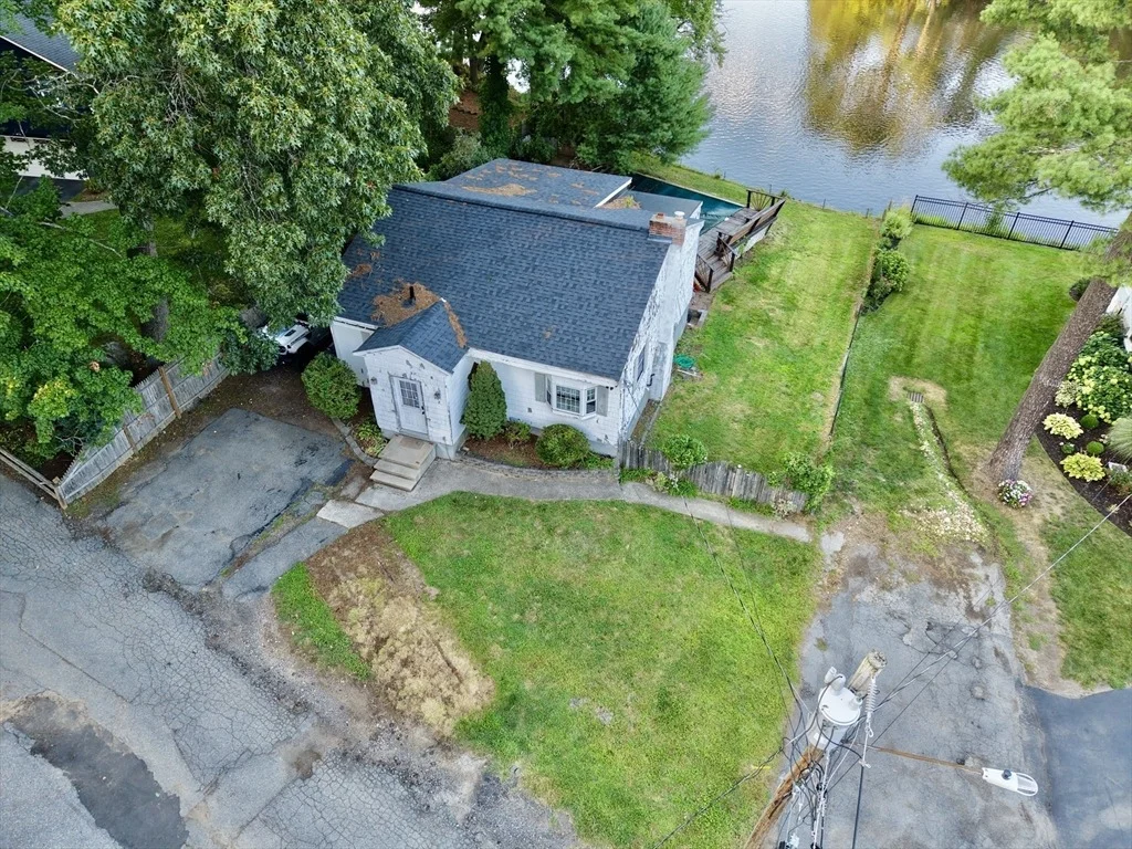 Photo of 2 Colonial Road