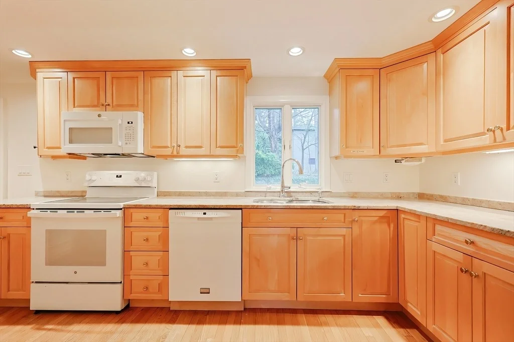 Photo of 35 Windemere Rd