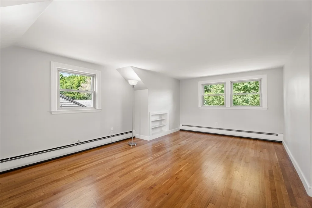 Photo of 20 Oakhurst Rd.