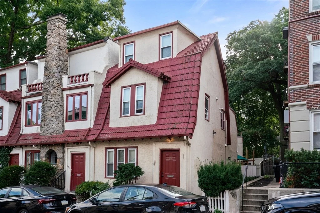 Photo of Unit A at 129 Sutherland Road