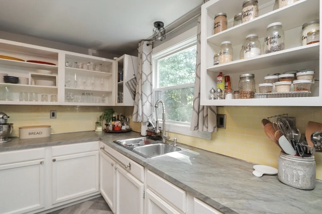 Photo of 41 Rosedale Ave