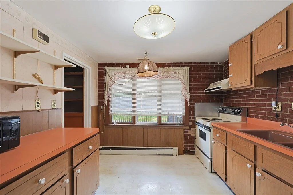 Photo of 258 Walnut St