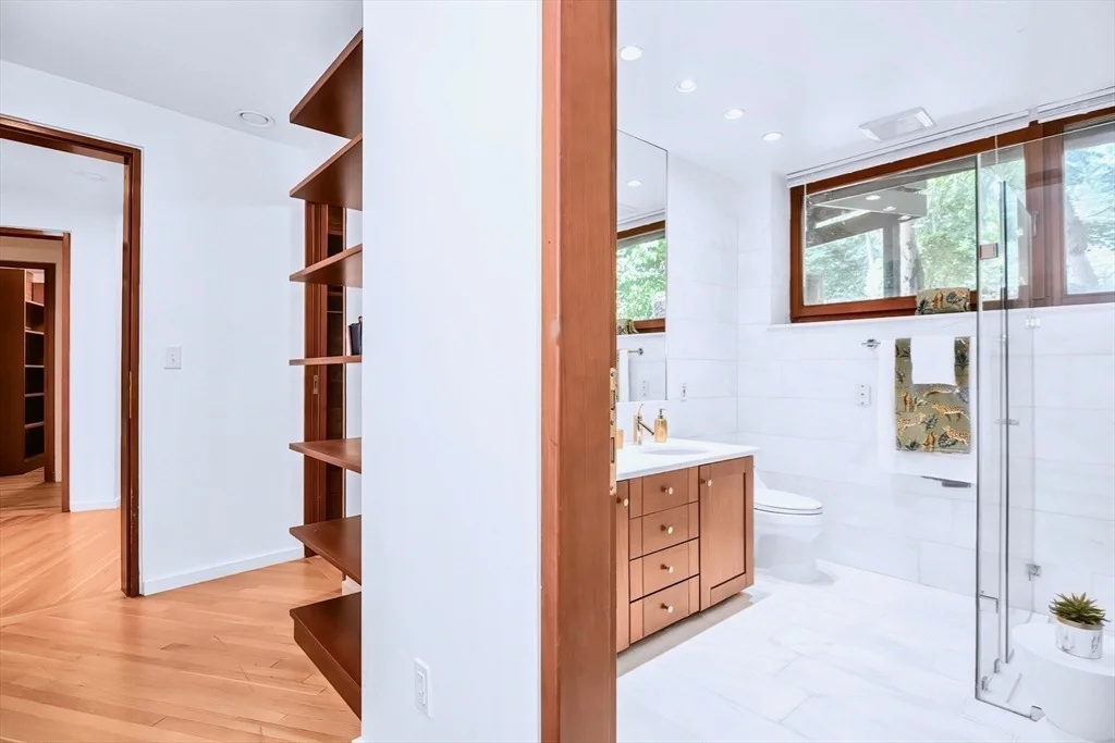 Photo of 115 Juniper Rd