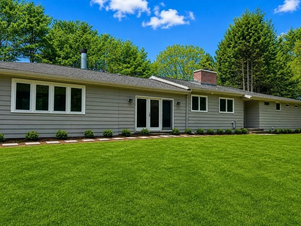 Photo of 7 Longmeadow Road