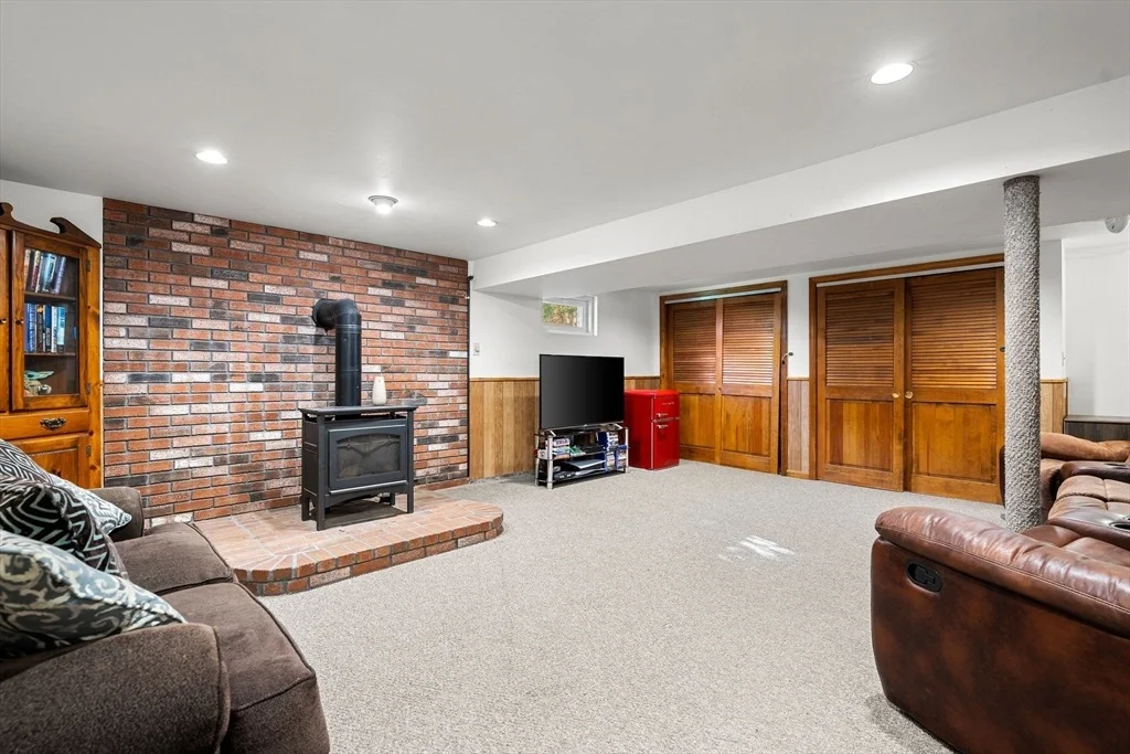 Photo of 143 Cranberry Rd