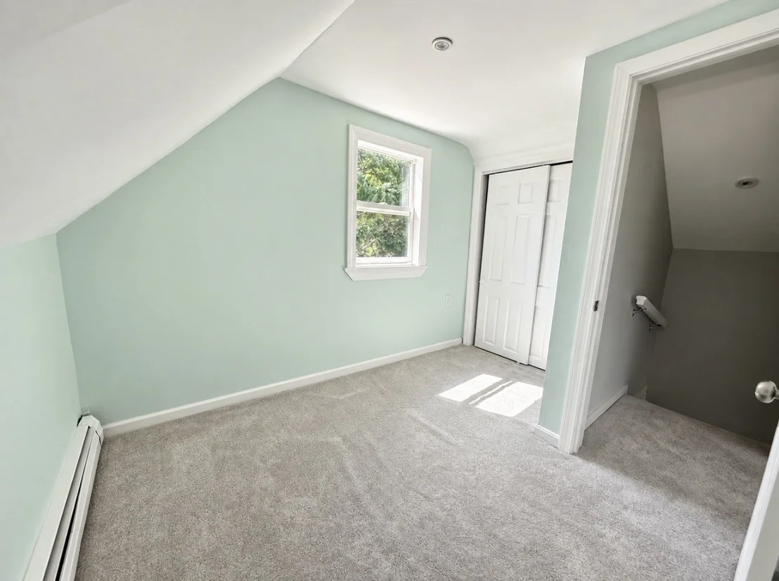 Photo of 298 Onset Ave