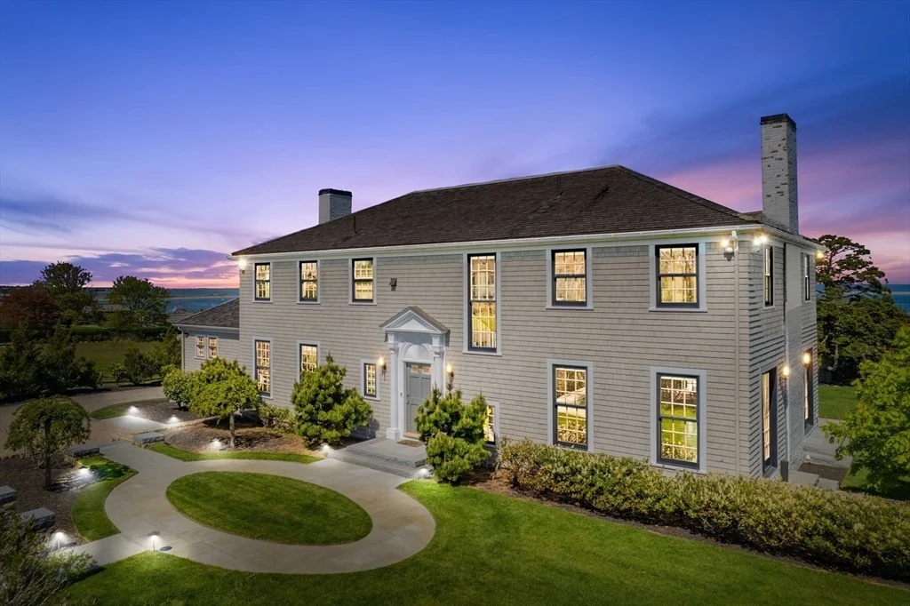 Photo of 108 Shore Road