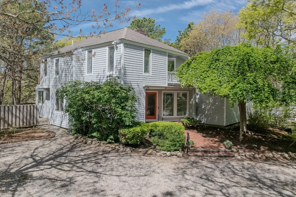 Photo of 41 Greensward Cir