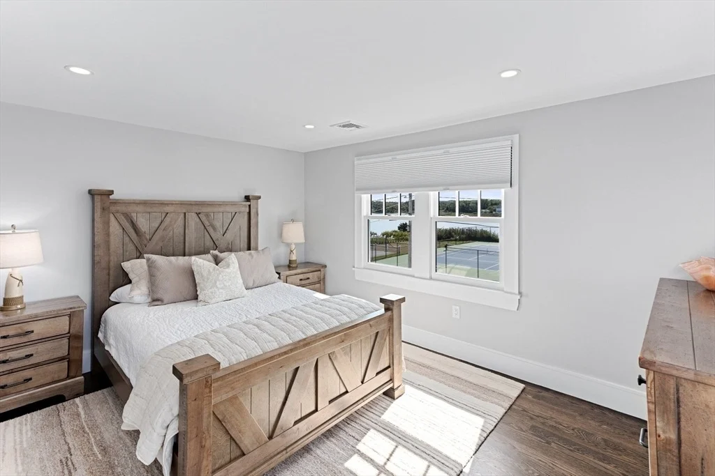 Photo of 65 Surfside Rd