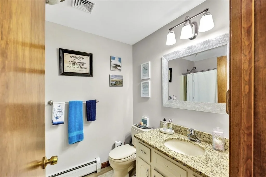 Photo of 248 Mashpee Neck Rd