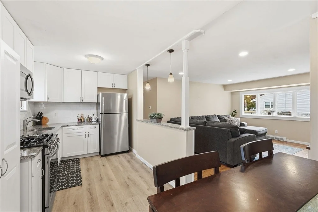 Photo of 30 Jerilis Dr