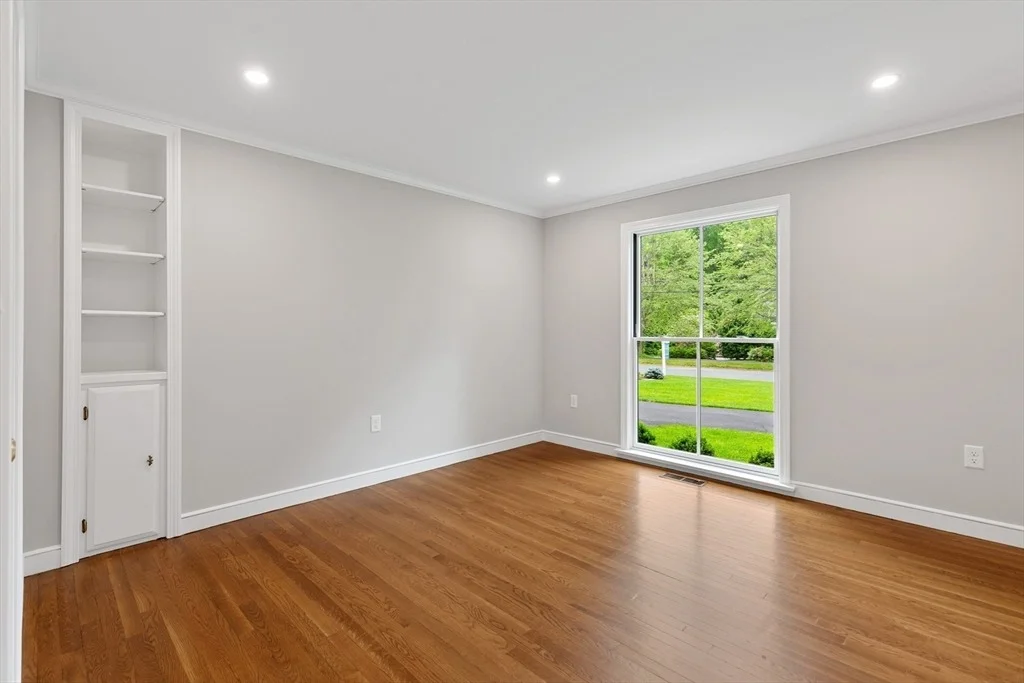 Photo of 8 Brent Rd