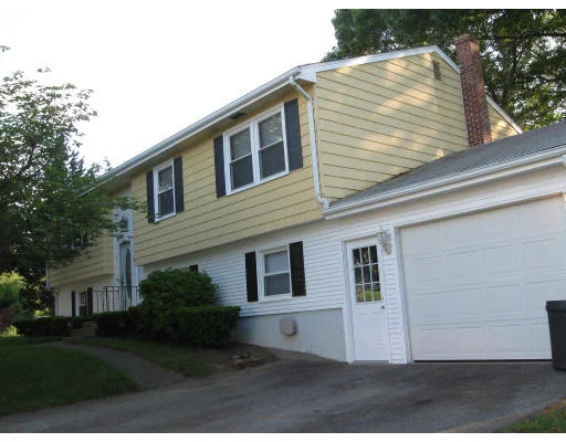 Photo of 2 Centennial St