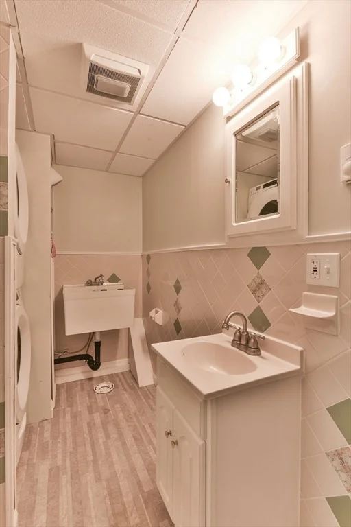 Photo of 120 Lakeside Ave