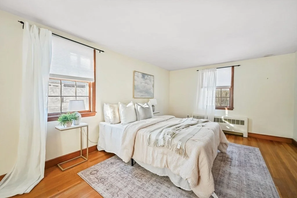 Photo of 48 Grapevine Ave