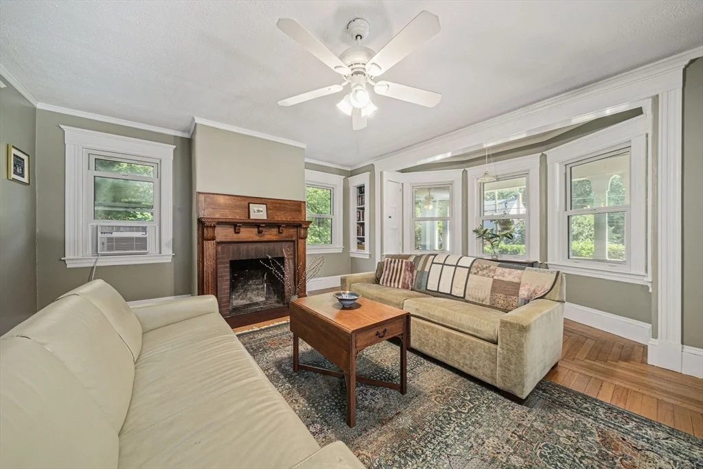 Photo of 54 Brook Rd