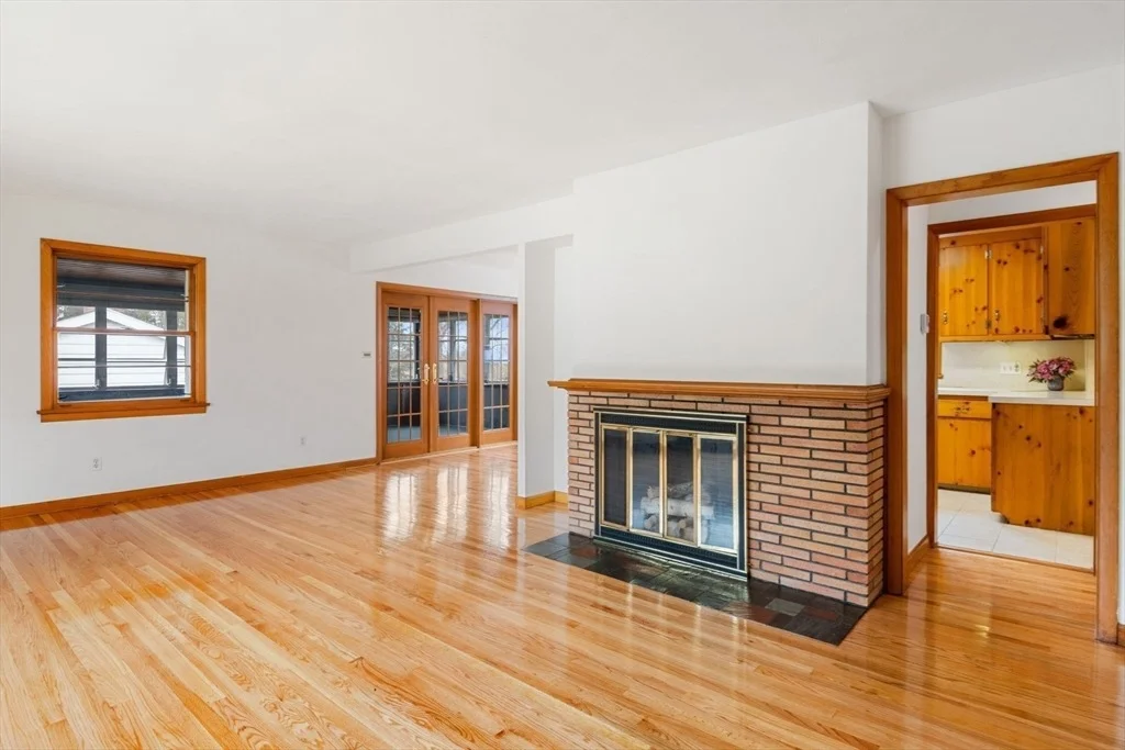Photo of 20 Laurence Dr