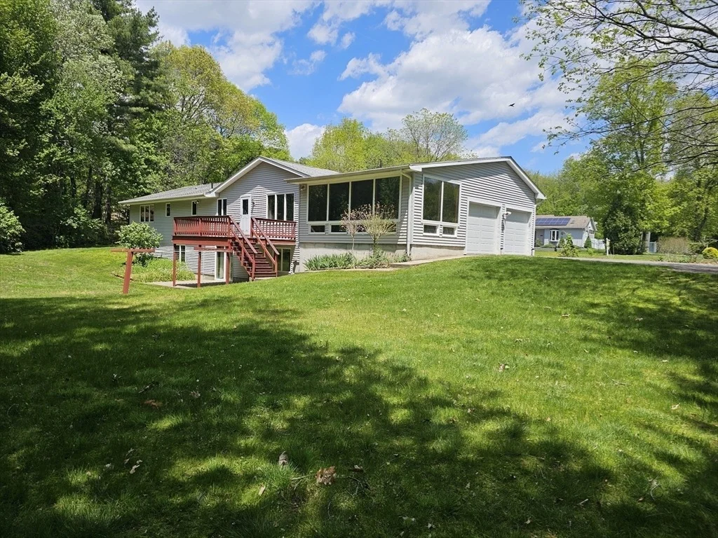 Photo of 80 Elizabeth Dr