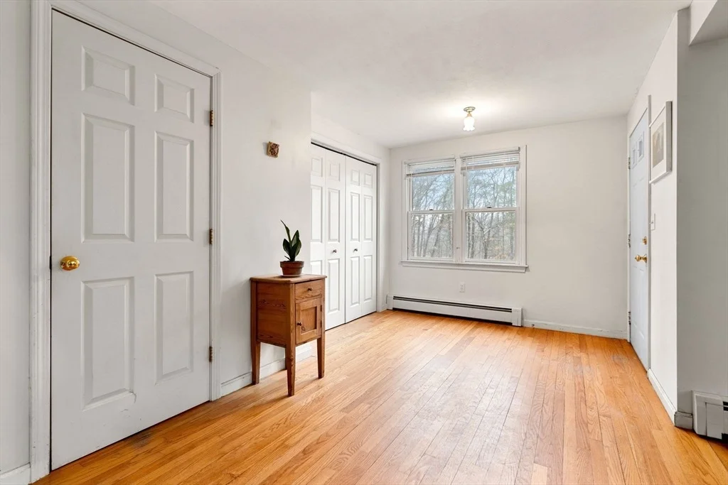 Photo of 192 Warren Rd