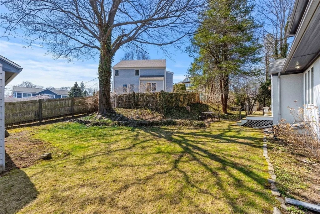 Photo of 15 Preston Beach Rd