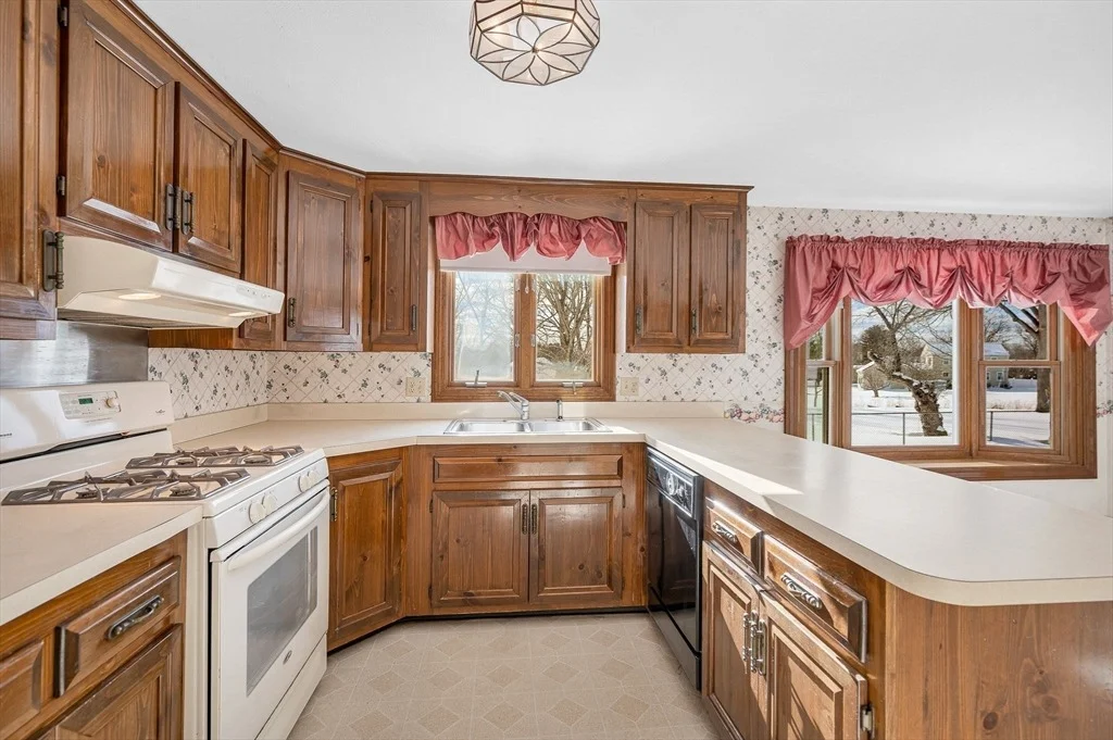 Photo of 287 Fox Ave