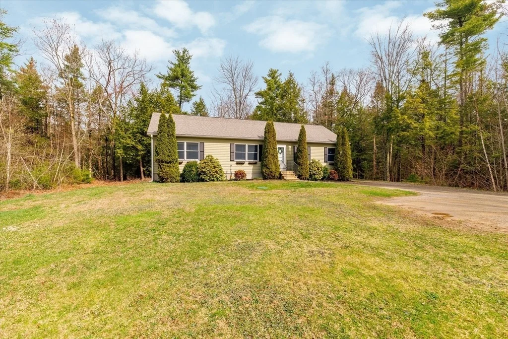 Photo of 84 Baptist Common Rd