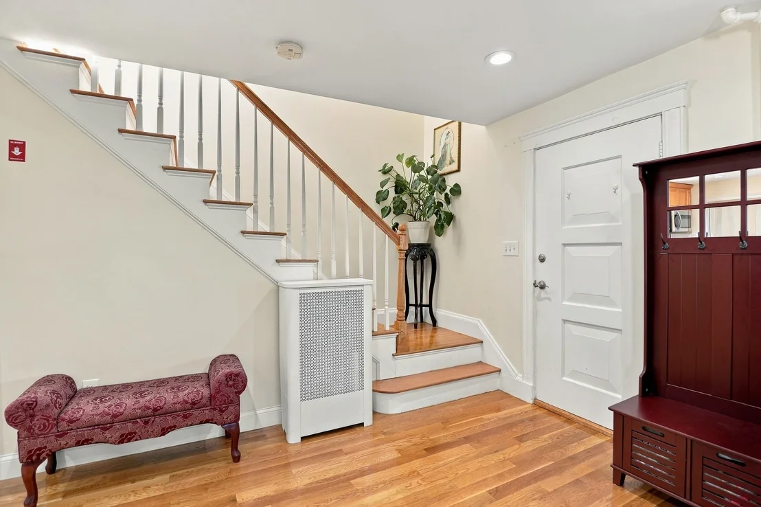 Photo of 7 Geneva Avenue